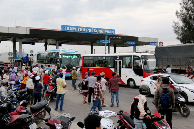 Công điện của Thủ tướng về bảo đảm trật tự tại các trạm thu phí BOT ảnh 1