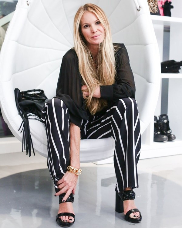 Bí quyết giảm cân "chẳng giống ai" của các ngôi sao nổi tiếng ảnh 10