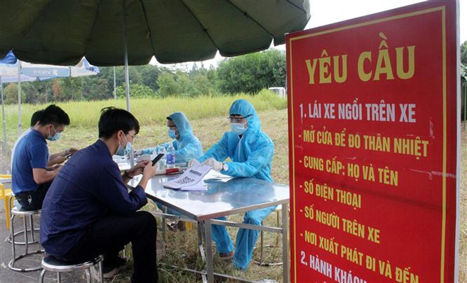 Phú Thọ khoanh vùng chống dịch, đảm bảo hàng hóa thiết yếu ảnh 1