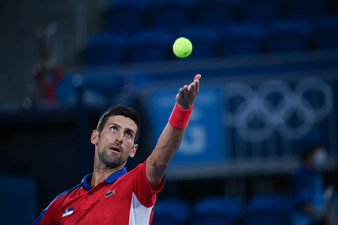 Novak Djokovic gặp trở ngại về quy định tiêm phòng COVID-19 ảnh 1