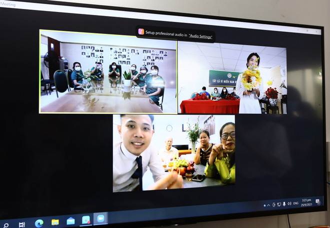 Đám cưới online và những câu chuyện xúc động trong mùa dịch ảnh 2