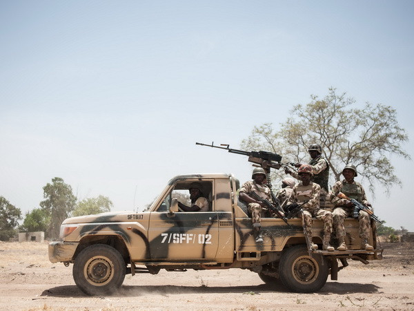 Nigeria giải cứu 57 con tin bị nhóm phiến quân Boko Haram bắt giữ ảnh 1