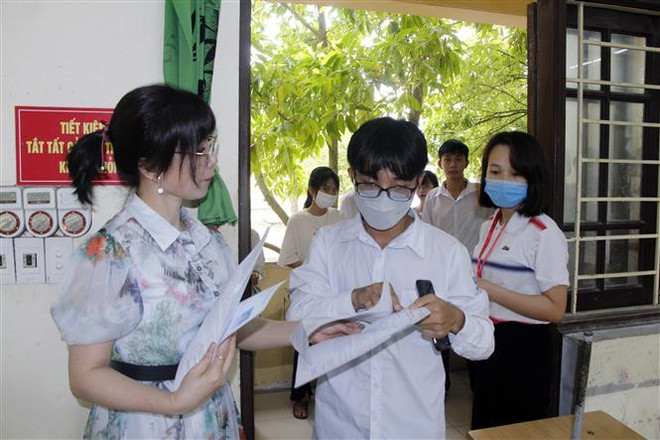 Thi tốt nghiệp THPT: Thí sinh có mặt đúng giờ, sẵn sàng cho giờ "G" ảnh 3