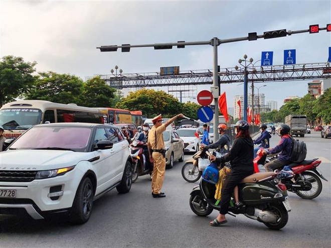 Hà Nội: Nhiều phương tiện bị xử lý qua Zalo và đường dây nóng ảnh 1