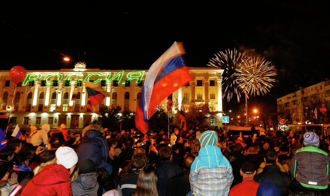 Nga và Crimea tưng bừng bắn pháo hoa ăn mừng sáp nhập ảnh 8