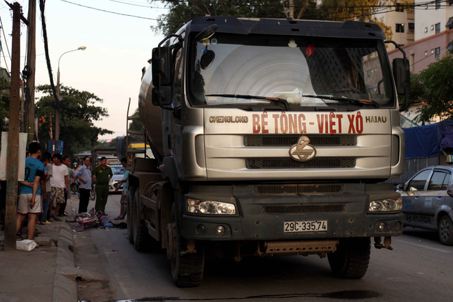 Hà Nội: Xe tải chở ximăng cán tử vong bé gái 13 tuổi trên đường 70 ảnh 3
