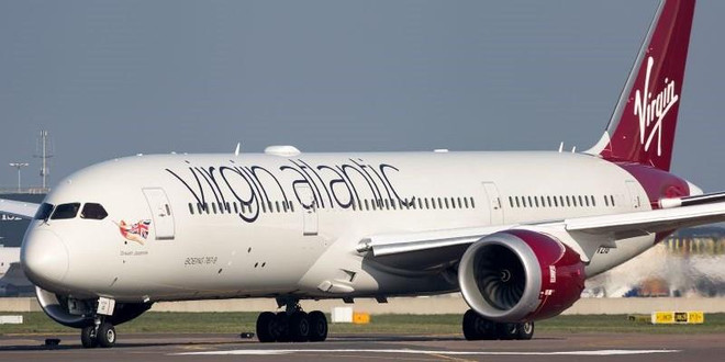 Máy bay chở 217 người hạ cánh khẩn cấp vì pin sạc gây cháy ghế ảnh 1