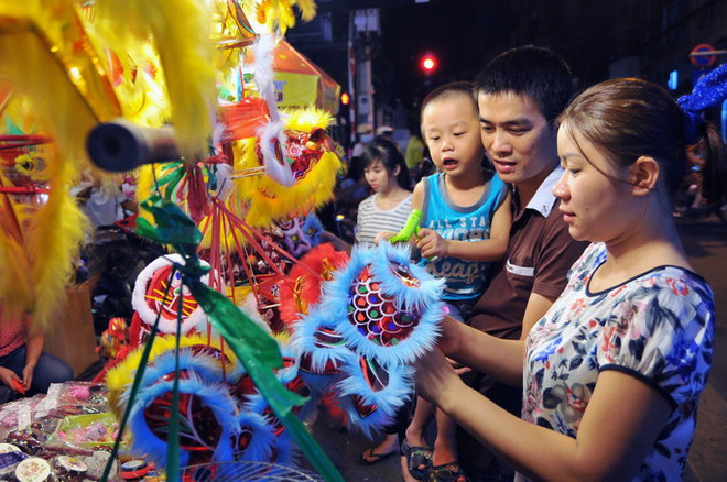 [Photo] Rực rỡ sắc màu "Phố Lồng đèn" tại TP Hồ Chí Minh ảnh 5