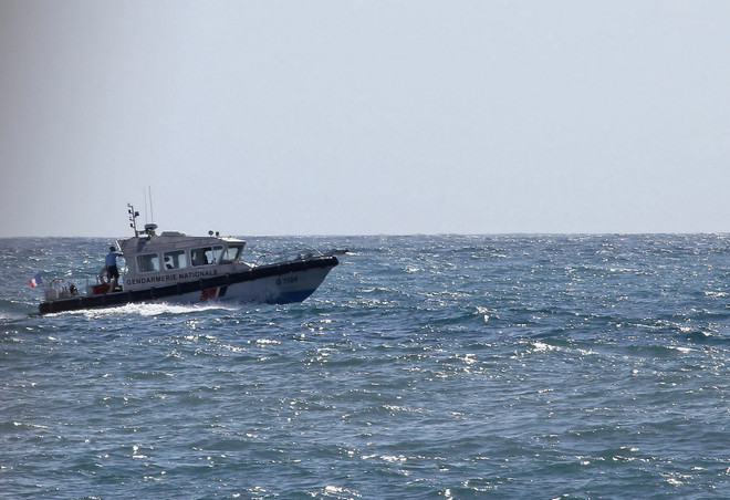 Pháp bắt đầu tìm kiếm các mảnh vỡ MH370 ở ngoài khơi Reunion ảnh 1