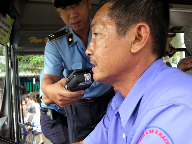 Hà Nội quyết liệt tổ chức đợt tổng kiểm soát ôtô chở khách ảnh 1