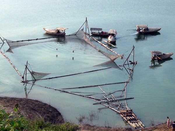 Lên Tây Bắc ngắm sông Đà đẹp hiền hòa trong mùa nước cạn ảnh 18