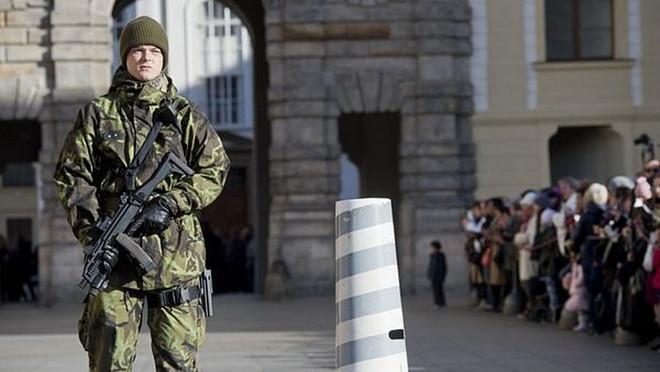 Cộng hòa Séc thận trọng với tin bị tổ chức IS "thề hủy diệt" ảnh 1