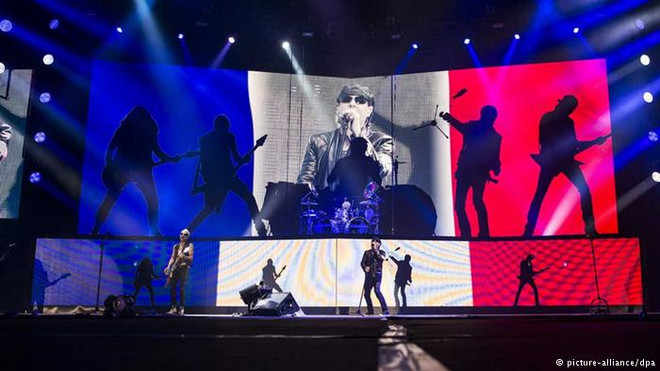 Scorpions - ban nhạc quốc tế đầu tiên diễn ở Pháp sau vụ khủng bố ảnh 1