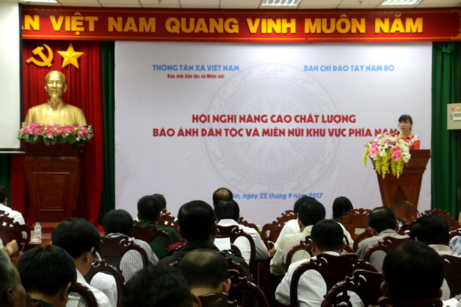 Nâng cao chất lượng Báo ảnh Dân tộc và Miền núi của T​TXVN ảnh 1