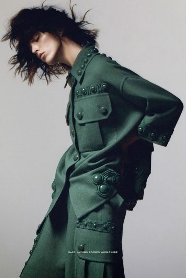 Cuộc đổ bộ của những chiến dịch thời trang Xuân Hè 2015 ấn tượng ảnh 34