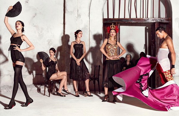 Cuộc đổ bộ của những chiến dịch thời trang Xuân Hè 2015 ấn tượng ảnh 10