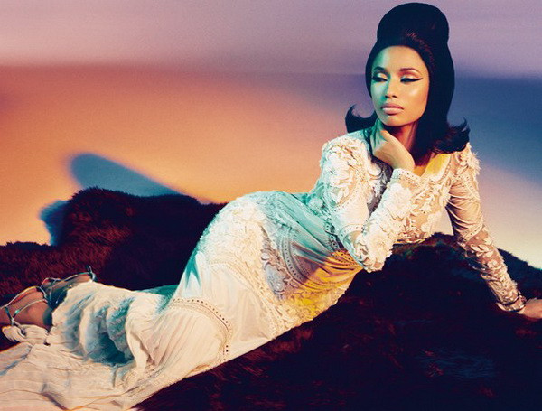 Cuộc đổ bộ của những chiến dịch thời trang Xuân Hè 2015 ấn tượng ảnh 20