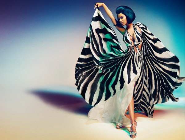 Cuộc đổ bộ của những chiến dịch thời trang Xuân Hè 2015 ấn tượng ảnh 22