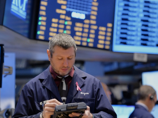 Chứng khoán châu Á biến động trái chiều phiên đầu năm ảnh 1