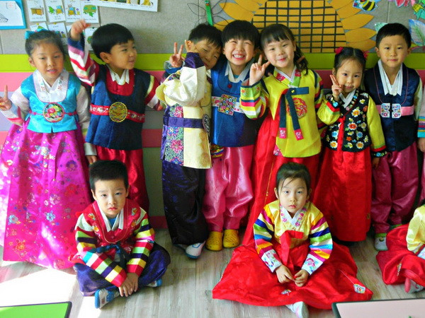 Tỷ lệ sinh ở Hàn Quốc giảm gây lo ngại về tình trạng thiếu lao động ảnh 1