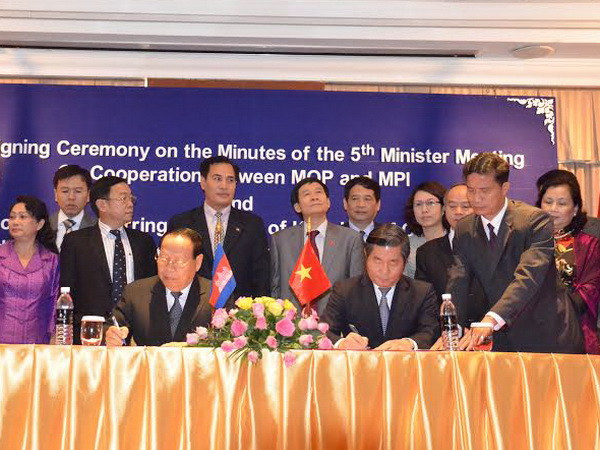 Việt Nam, Campuchia tăng hợp tác kế hoạch và đầu tư ảnh 1