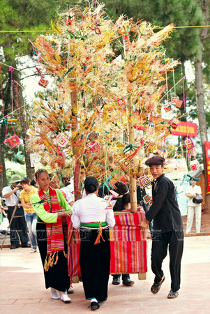 [Photo] Đam mê với những vũ điệu của núi rừng Tây Bắc ảnh 1