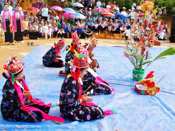 [Photo] Đam mê với những vũ điệu của núi rừng Tây Bắc ảnh 4