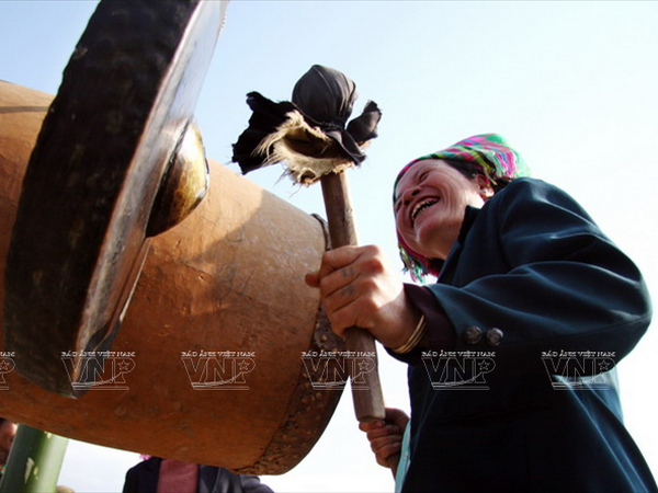 [Photo] Đam mê với những vũ điệu của núi rừng Tây Bắc ảnh 8