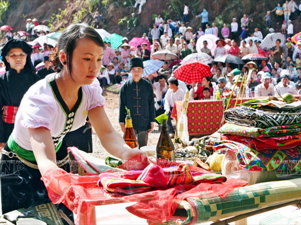 [Photo] Đam mê với những vũ điệu của núi rừng Tây Bắc ảnh 2