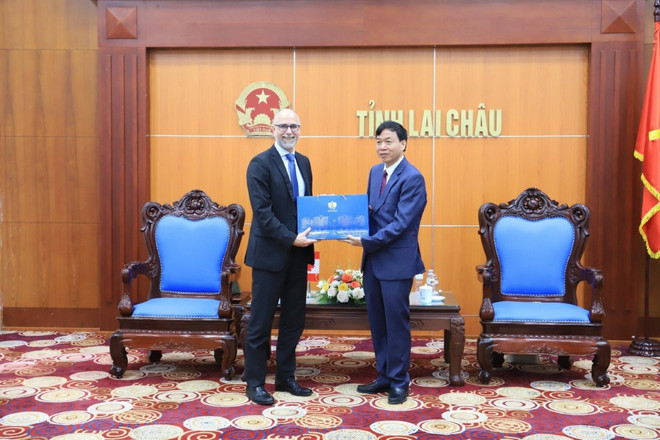 doanh nghiep canada_lai chau 2.jpg