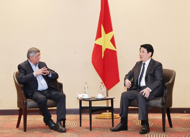 ttxvn_chu tich nuoc luong cuong_tiep chu tich dang cong san chile (3).jpg