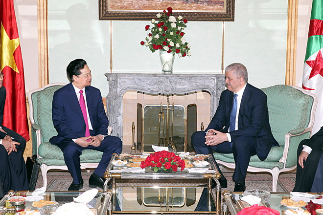 Thủ tướng Nguyễn Tấn Dũng hội đàm với Thủ tướng Algeria ảnh 1