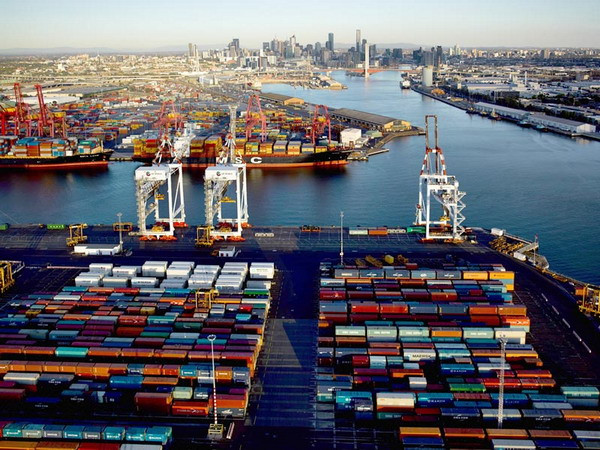 Malaysia: Tổng kim ngạch thương mại tăng 5,9% trong năm 2014 ảnh 1