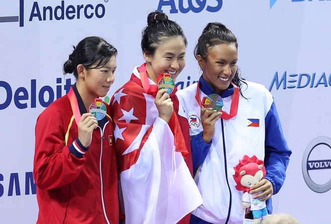 SEA Games 28: Kình ngư Ánh Viên giành thêm Huy chương Bạc ảnh 1