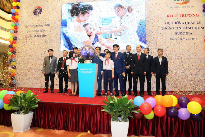 Khai trương Hệ thống quản lý thông tin tiêm chủng quốc gia ảnh 1