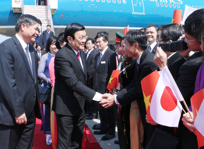 Chủ tịch nước và đoàn đại biểu Việt Nam tới Nhật Bản ảnh 1