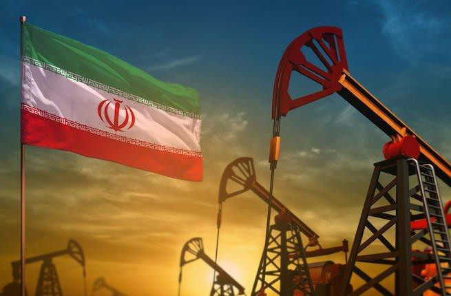 (Nguồn: AzerNews) Lượng dầu thô xuất khẩu của Iran tiếp tục giảm do lệnh trừng phạt ảnh 1