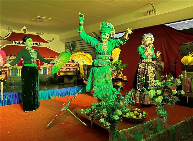 Mang rối nước và âm nhạc dân tộc Việt Nam đến với công chúng Pháp ảnh 2