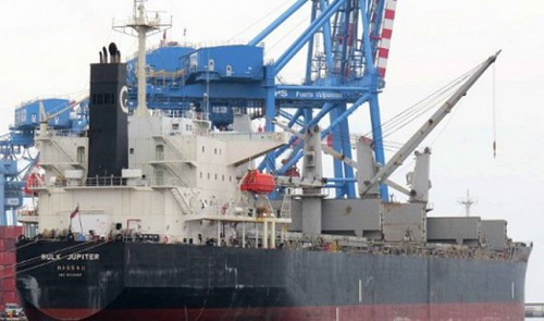 Bà Rịa-Vũng Tàu: Đưa 3 thuyền viên tàu Bulk Jupiter vào bờ ảnh 1