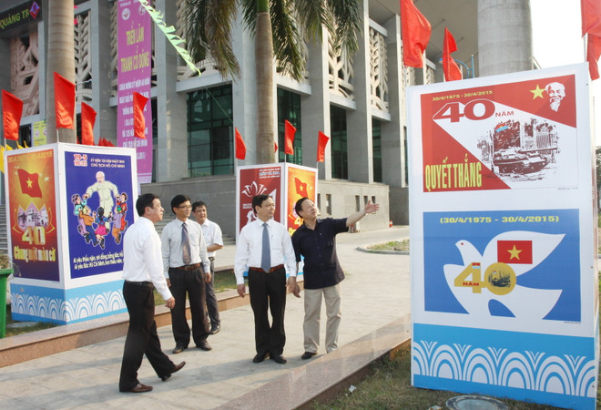 Trưng bày tư liệu về “Quảng Trị - Những dòng sông huyền thoại” ảnh 1