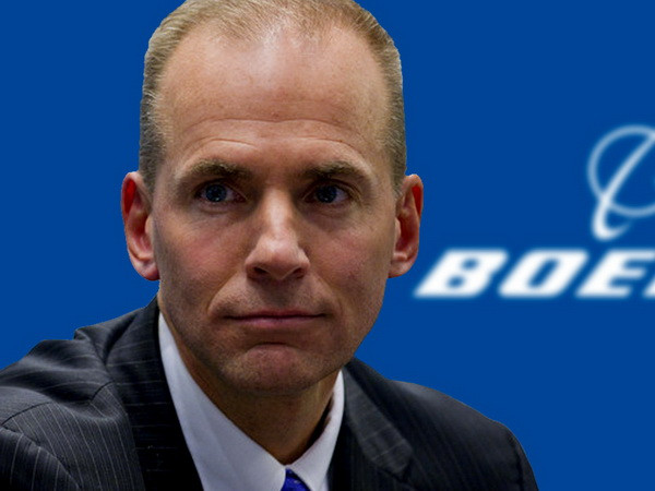 Chủ tịch điều hành tập đoàn Boeing, ông Dennis Muilenburg. (Nguồn: Bidness Etc) Boeing cam kết giảm giá thành chuyên cơ Air Force One đời mới ảnh 1