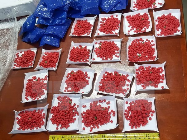 Bắt giữ đối tượng vận chuyển hơn 10.000 viên ma túy tổng hợp ảnh 1