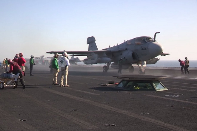 Canada tiến hành đợt không kích chống IS đầu tiên ở Syria ảnh 1