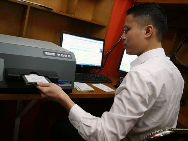 [Video] Sát hạch cấp bằng lái xe bằng thiết bị tự động ảnh 1