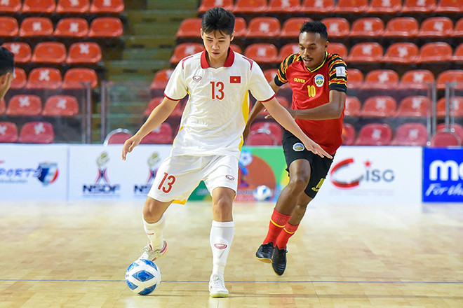 Futsal Việt Nam lên ngôi đầu bảng sau trận thắng đậm trước Timor Leste ảnh 1