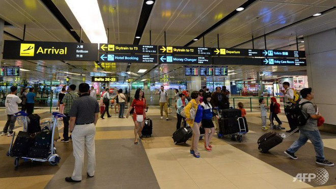 Làm rõ tin nhiều người Việt Nam không được nhập cảnh ở Singapore ảnh 1