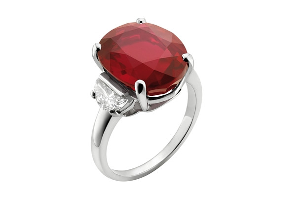 Bộ trang sức trong ngày vui của Lâm Tâm Như mà cô dâu nào cũng ao ước ảnh 11