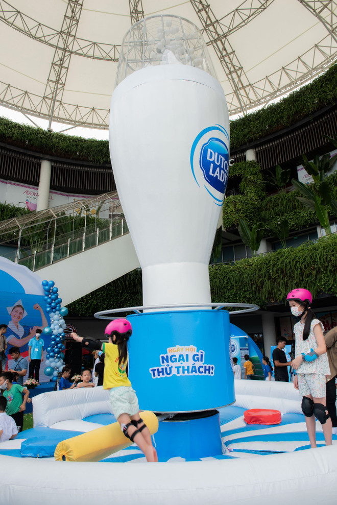 "Phát sốt" với ly sữa khổng lồ có 1-0-2 cùng "Ngại gì thử thách" ảnh 6