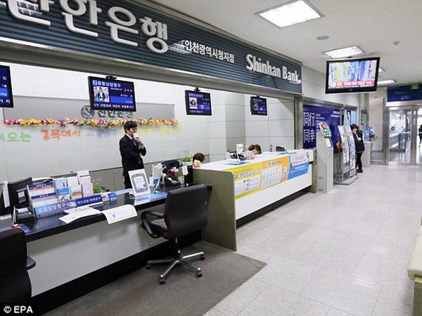 Các ngân hàng Hàn Quốc hạn chế cho công ty lớn vay tiền ảnh 1