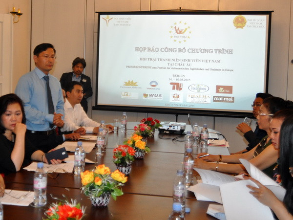 Thanh niên Việt Nam ở châu Âu tham gia hội trại tại Đức ảnh 1